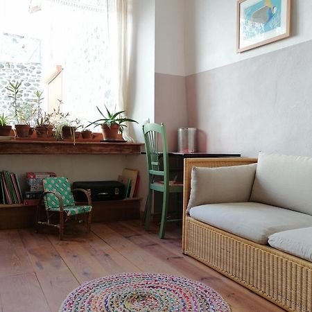 File Dans Ta Chambre ! Le Monastier sur Gazeille Rum bild